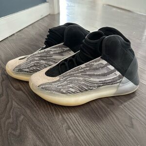 Yeezy Basketball sneakers